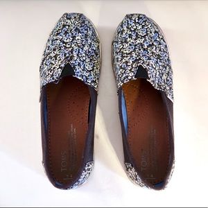 Toms shoes | Toms Floral Slip On Size Y4